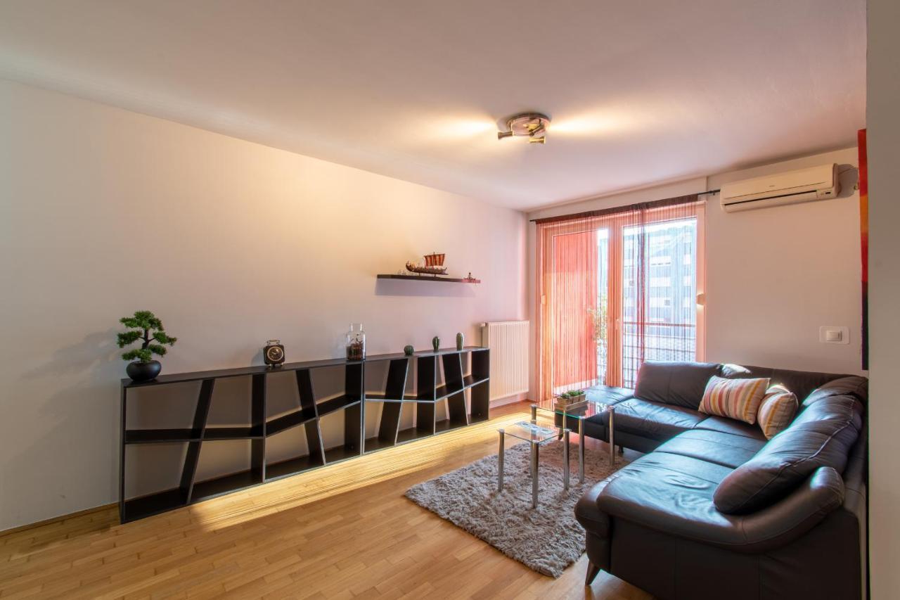 Appartamento Flexible Selfcheckins 31 - Zagreb - Garage - Loggia - New Esterno foto